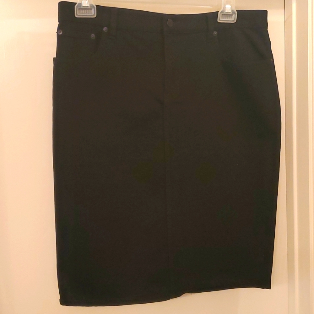 NWOT, Lauren Jeans Co. (LRLRalph Lauren) black Jean skirt